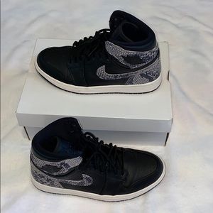 Women’s Retro Jordan 1’s